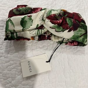 Gucci silk headband flowers brand new with tag